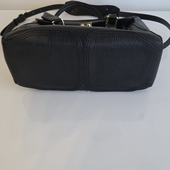 BLACK SATCHEL PURSE!  Like New! - Picture 9 of 16